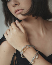 Cargar imagen en el visor de la galería, Zahara Bracelet