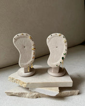 Cargar imagen en el visor de la galería, Tallo Earrings (Unidad)