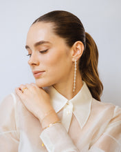 Cargar imagen en el visor de la galería, Lilia Earrings
