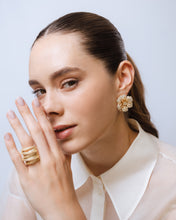 Cargar imagen en el visor de la galería, Kristen Earrings
