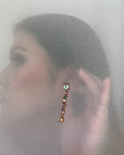 Cargar imagen en el visor de la galería, Fedora Earrings
