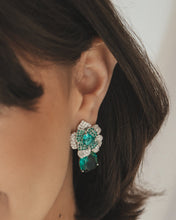 Cargar imagen en el visor de la galería, Lori Earrings
