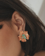 Cargar imagen en el visor de la galería, Elin Earrings
