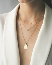 Cargar imagen en el visor de la galería, Tag Necklace
