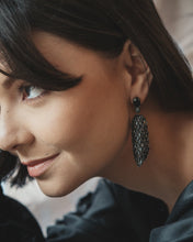 Cargar imagen en el visor de la galería, Vali Earrings

