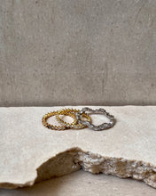 Cargar imagen en el visor de la galería, Percy  twisted ring

