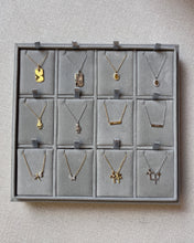 Cargar imagen en el visor de la galería, Tag Necklace
