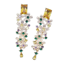 Cargar imagen en el visor de la galería, Madelaine Earrings
