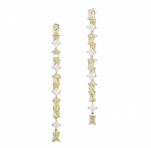 Cargar imagen en el visor de la galería, Bella Earrings

