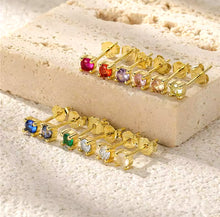 Cargar imagen en el visor de la galería, Mora Earrings (Unidad)
