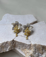 Cargar imagen en el visor de la galería, Lex Earrings
