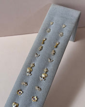 Cargar imagen en el visor de la galería, Mini Silvana Earrings (Unidad)
