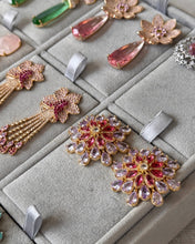 Cargar imagen en el visor de la galería, Ella Earrings
