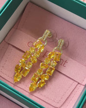 Cargar y reproducir el video en el visor de la galería, Esther Earrings
