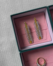 Cargar y reproducir el video en el visor de la galería, Frida Earring
